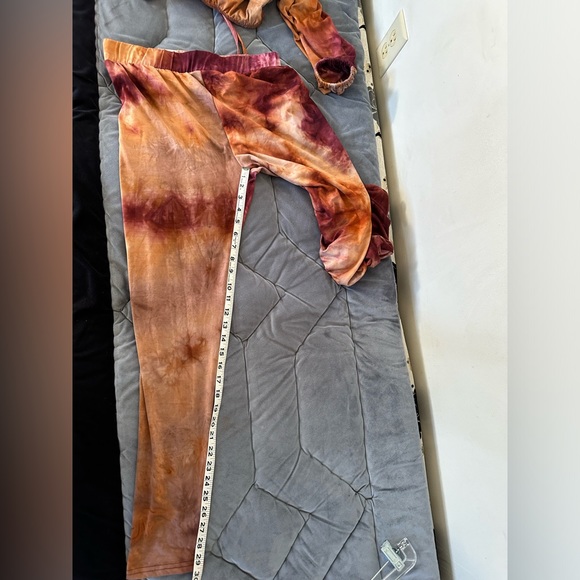 Ellie & Kate tie dye crop tops and pants set size L - Picture 6 of 11